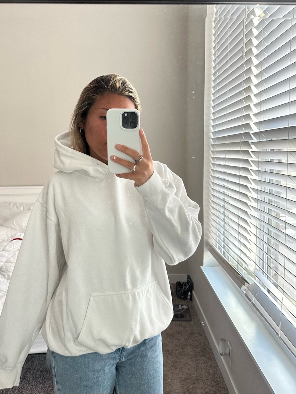 Classic White Women's Hoodie Sweater - Cozy Everyday Pullover